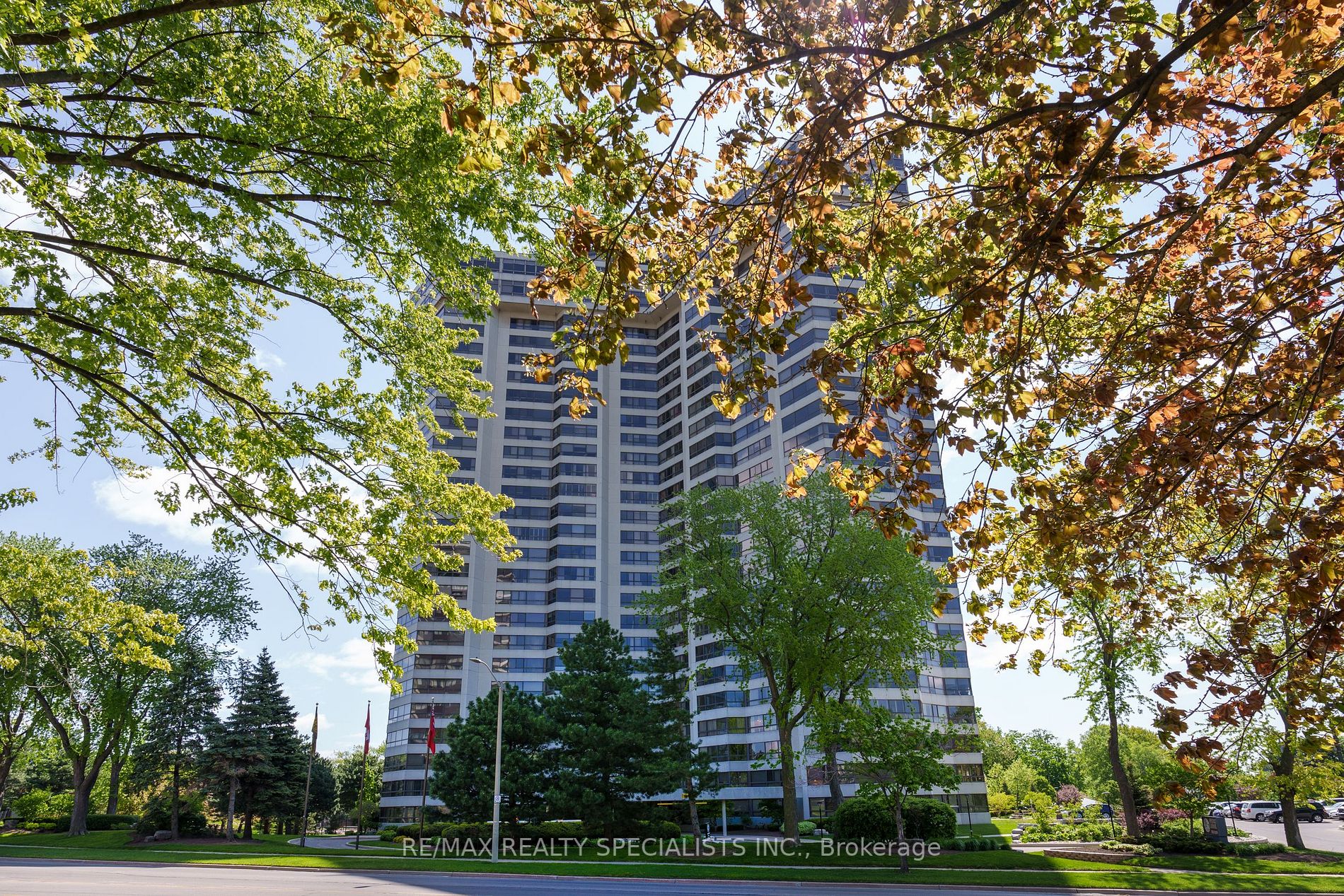 1300 Bloor St, #1901