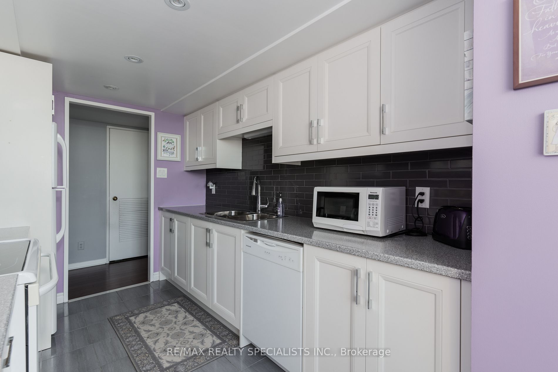 1300 Bloor St, #1901