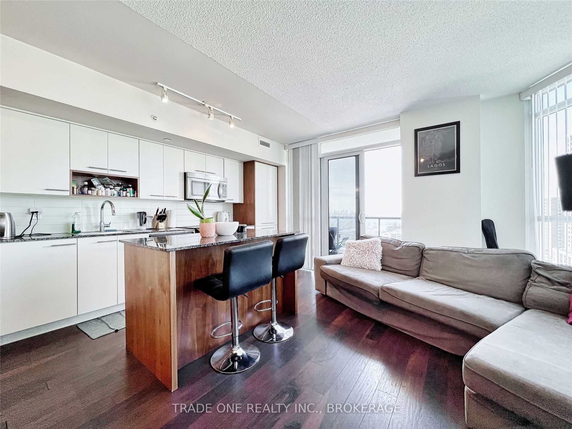 Listing W6012177 - Large Photo # 9