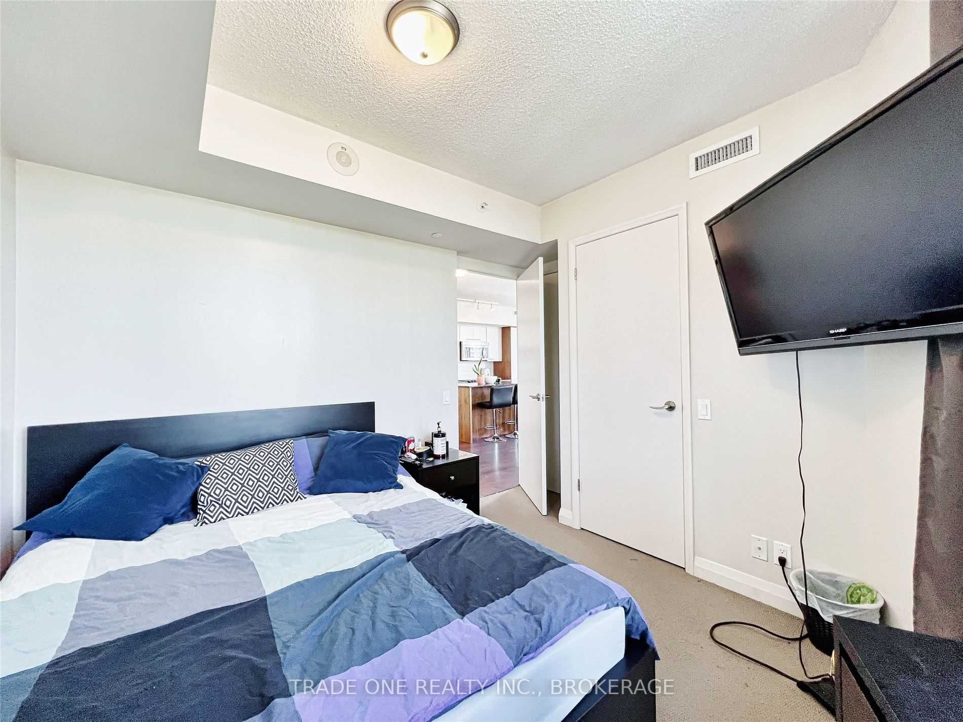 Listing W6012177 - Large Photo # 24