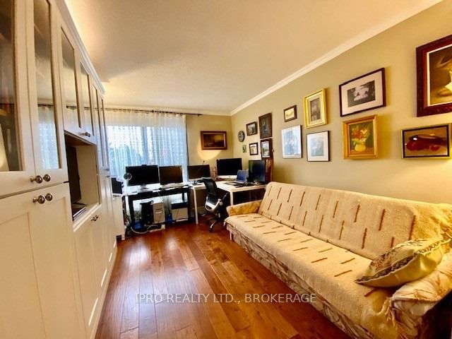 Listing W6012235 - Large Photo # 5