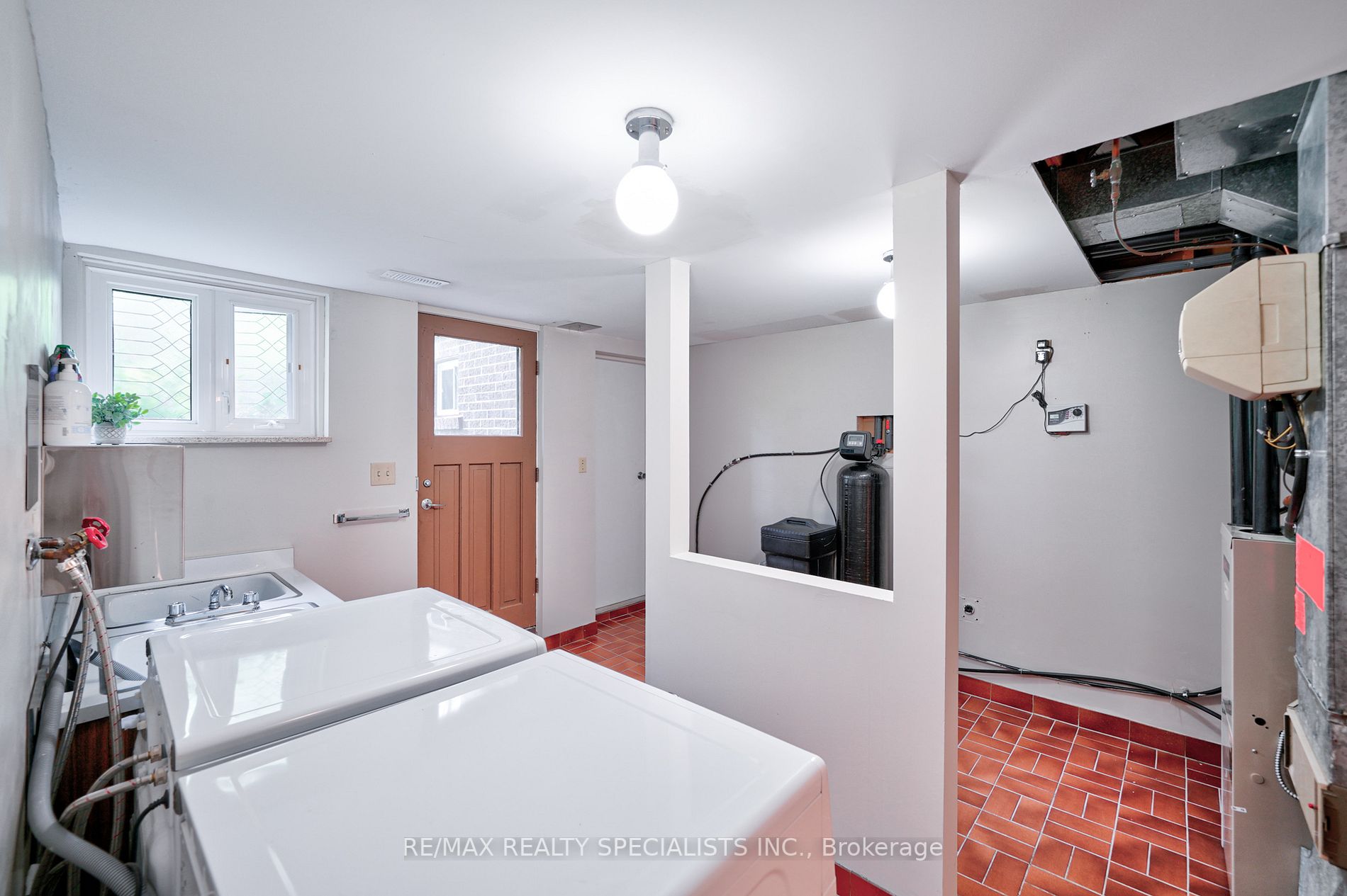 Listing W6012896 - Large Photo # 31