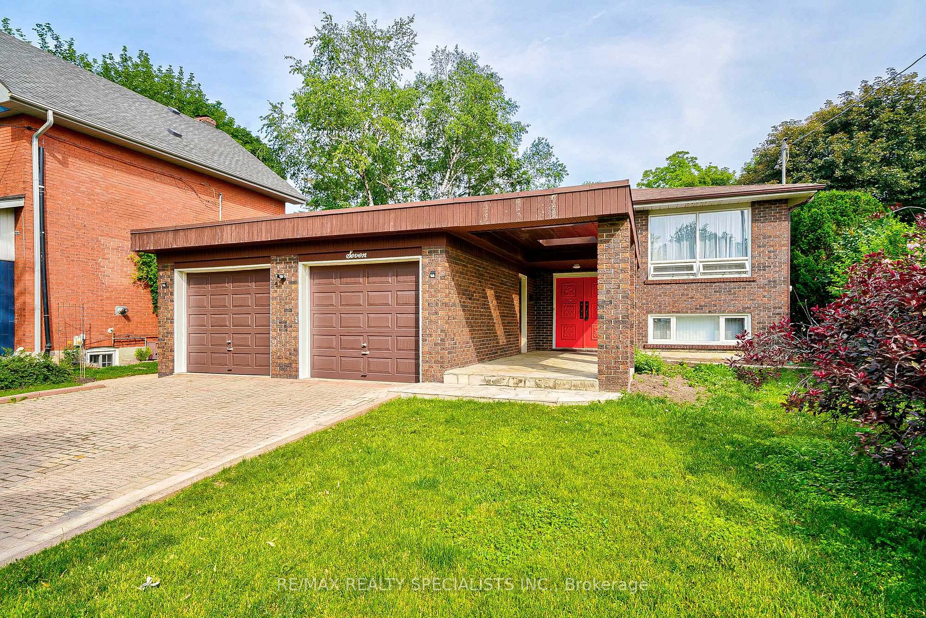 Listing W6012896 - Large Photo # 1