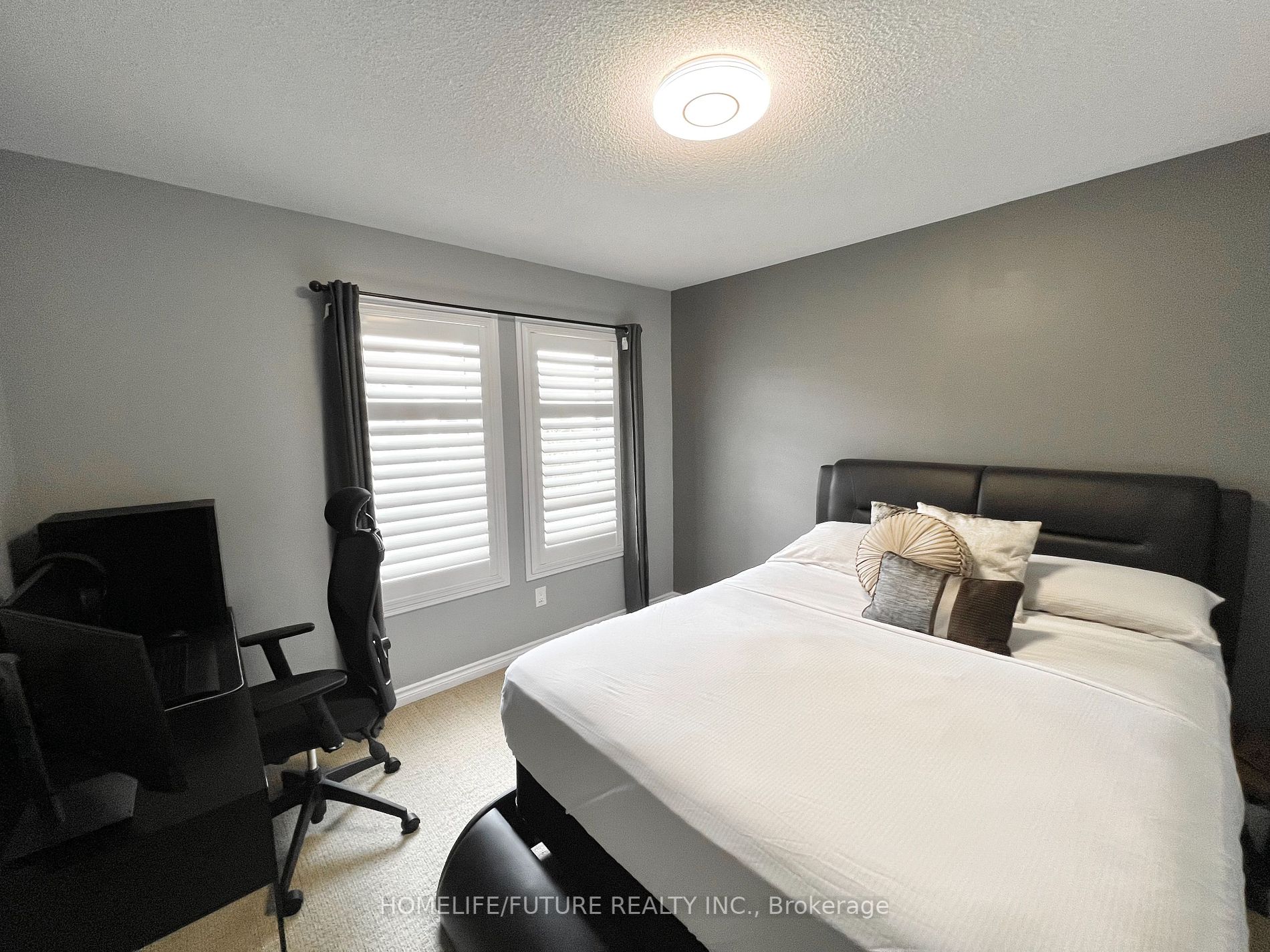 65 Lola Cres