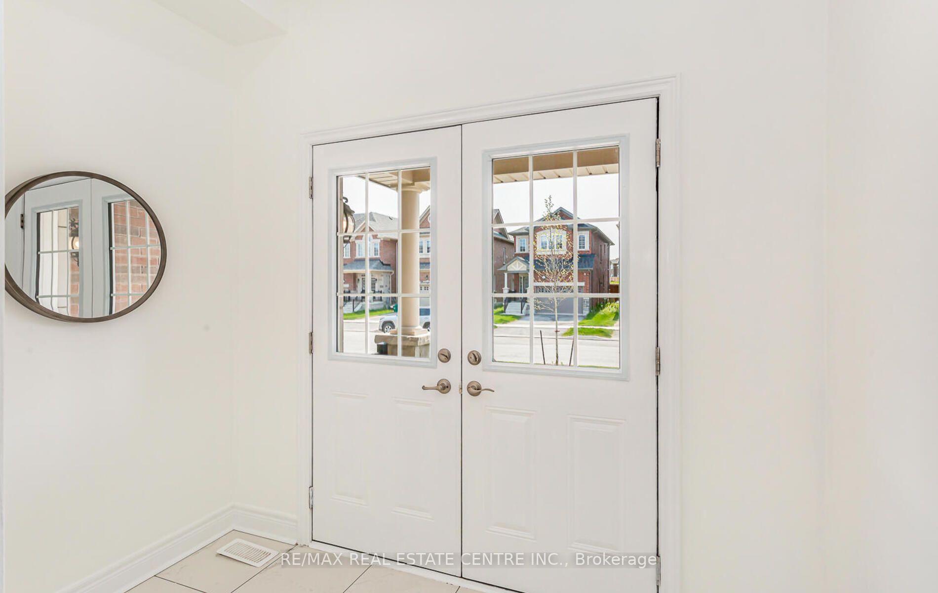Listing W6013036 - Large Photo # 4