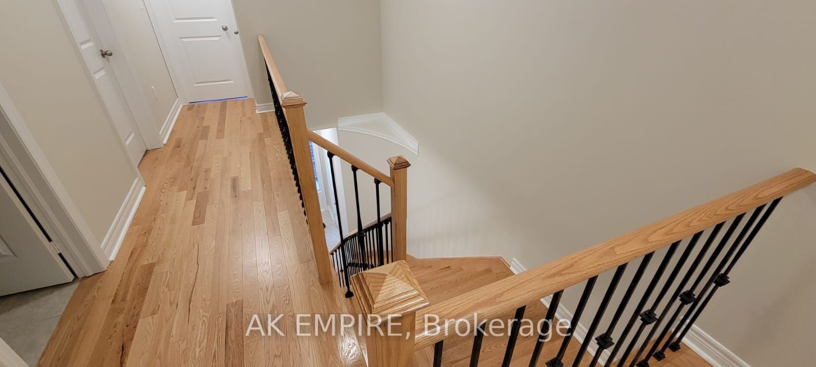 55 Benhurst Cres