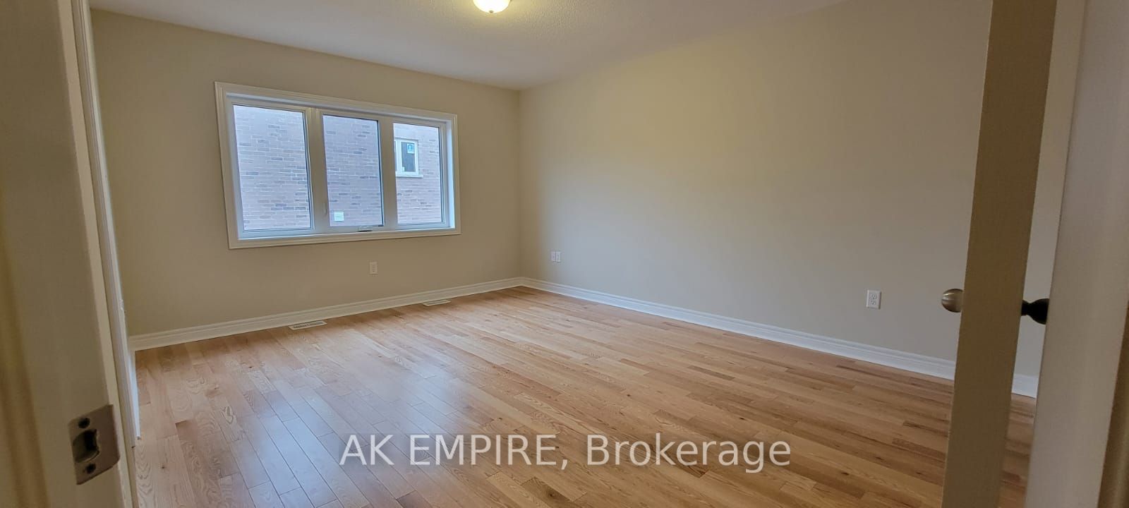 55 Benhurst Cres