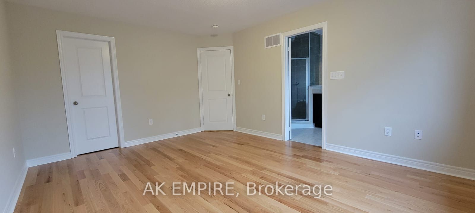 55 Benhurst Cres