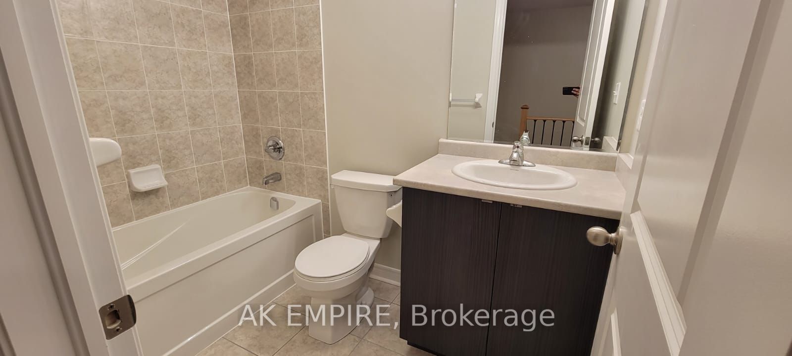 55 Benhurst Cres