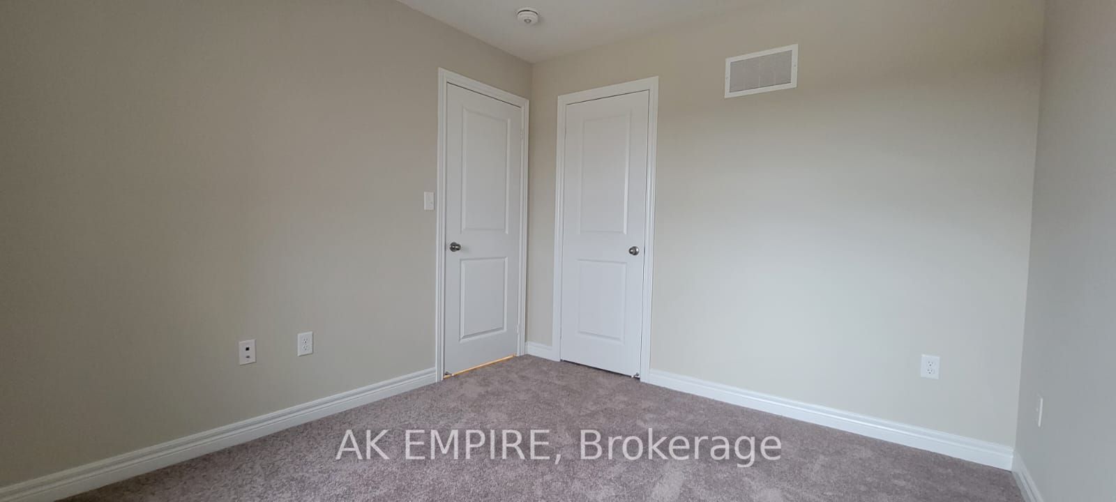 55 Benhurst Cres