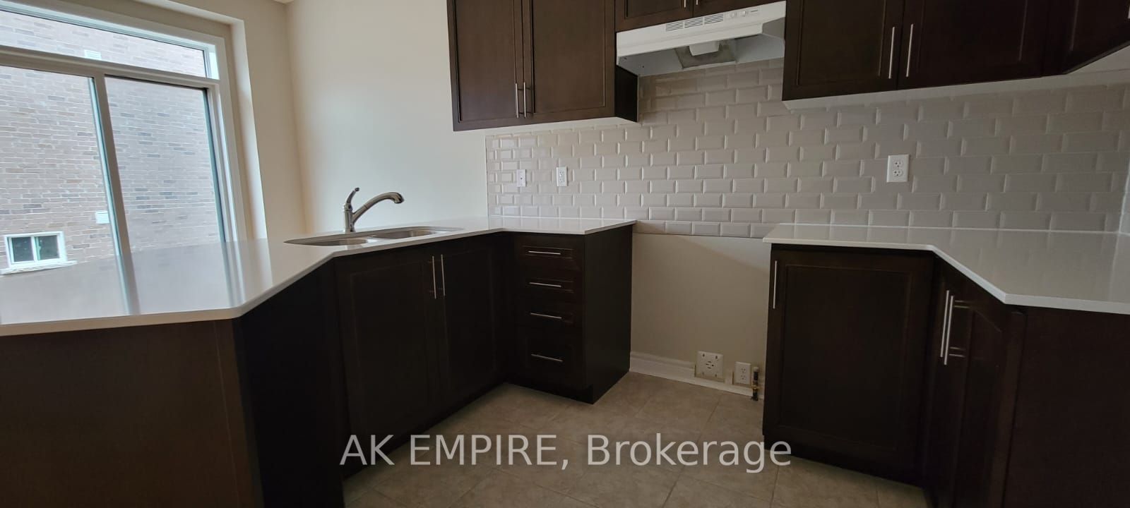 55 Benhurst Cres