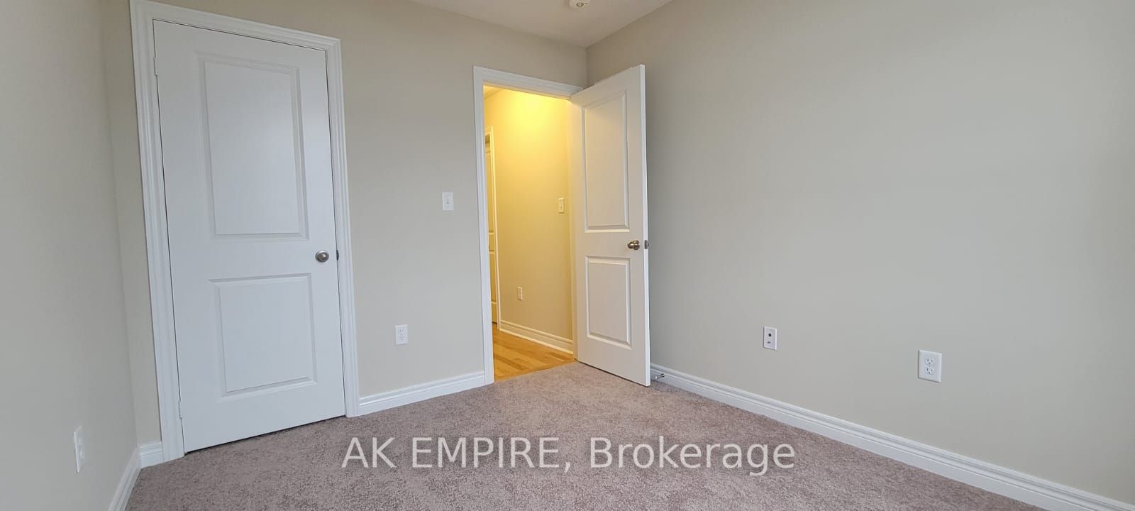 55 Benhurst Cres