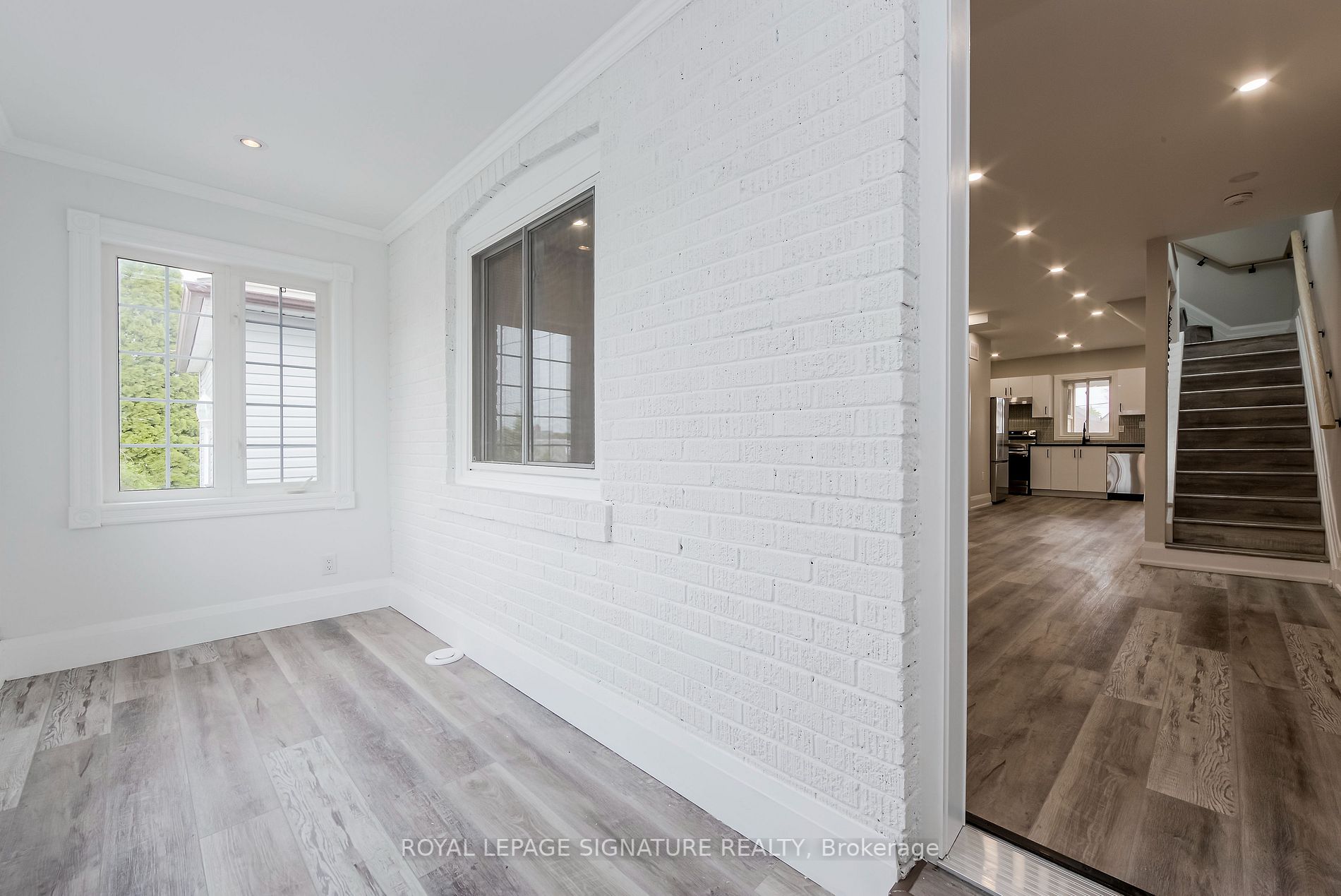 19 Schell Ave