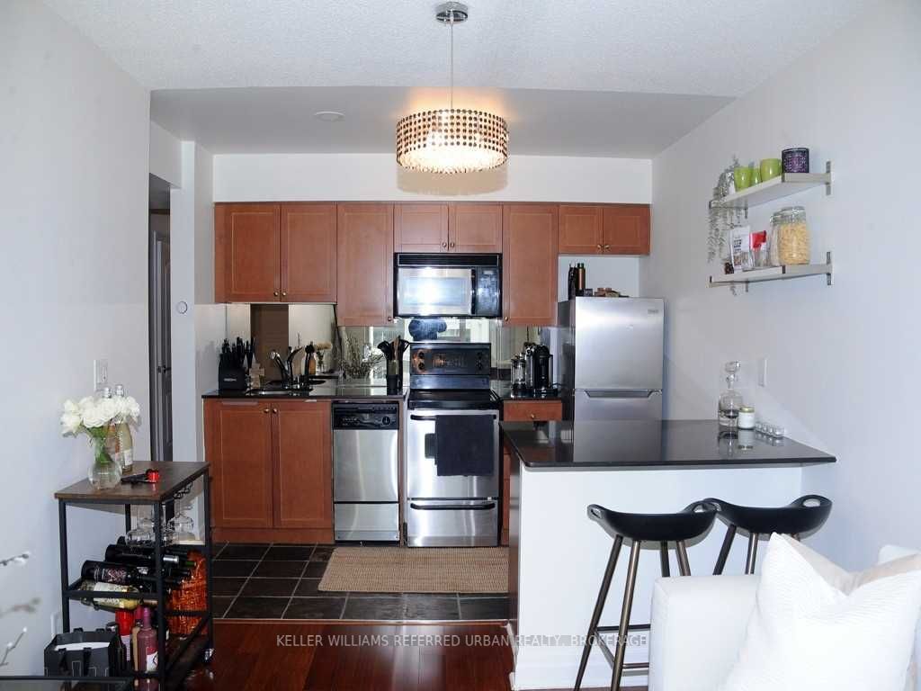 Listing W6013715 - Large Photo # 2