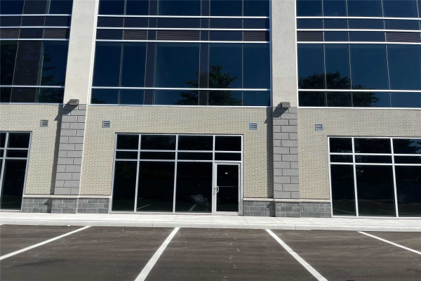 1670 North Service Rd E, Oakville