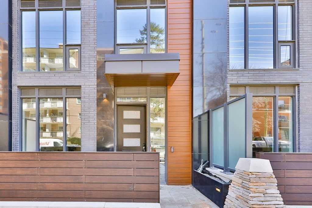 21 Park St E, #Th03