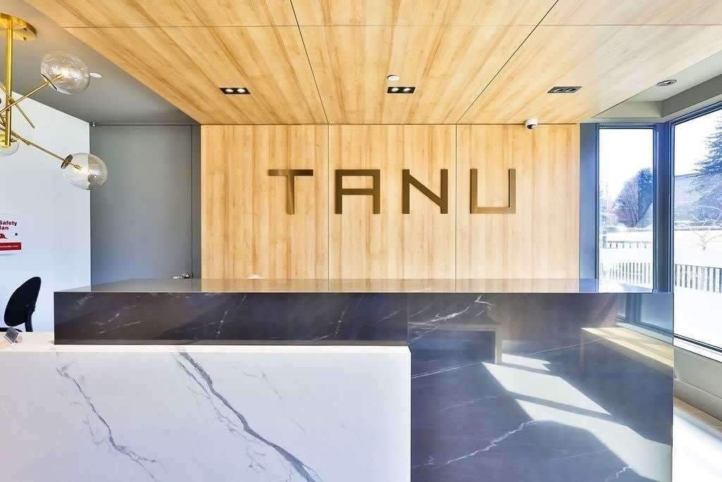 21 Park St E, #Th03