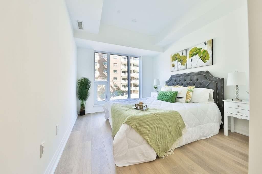 21 Park St E, #Th03