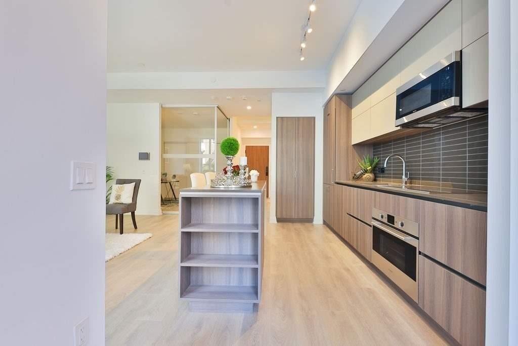 21 Park St E, #Th03