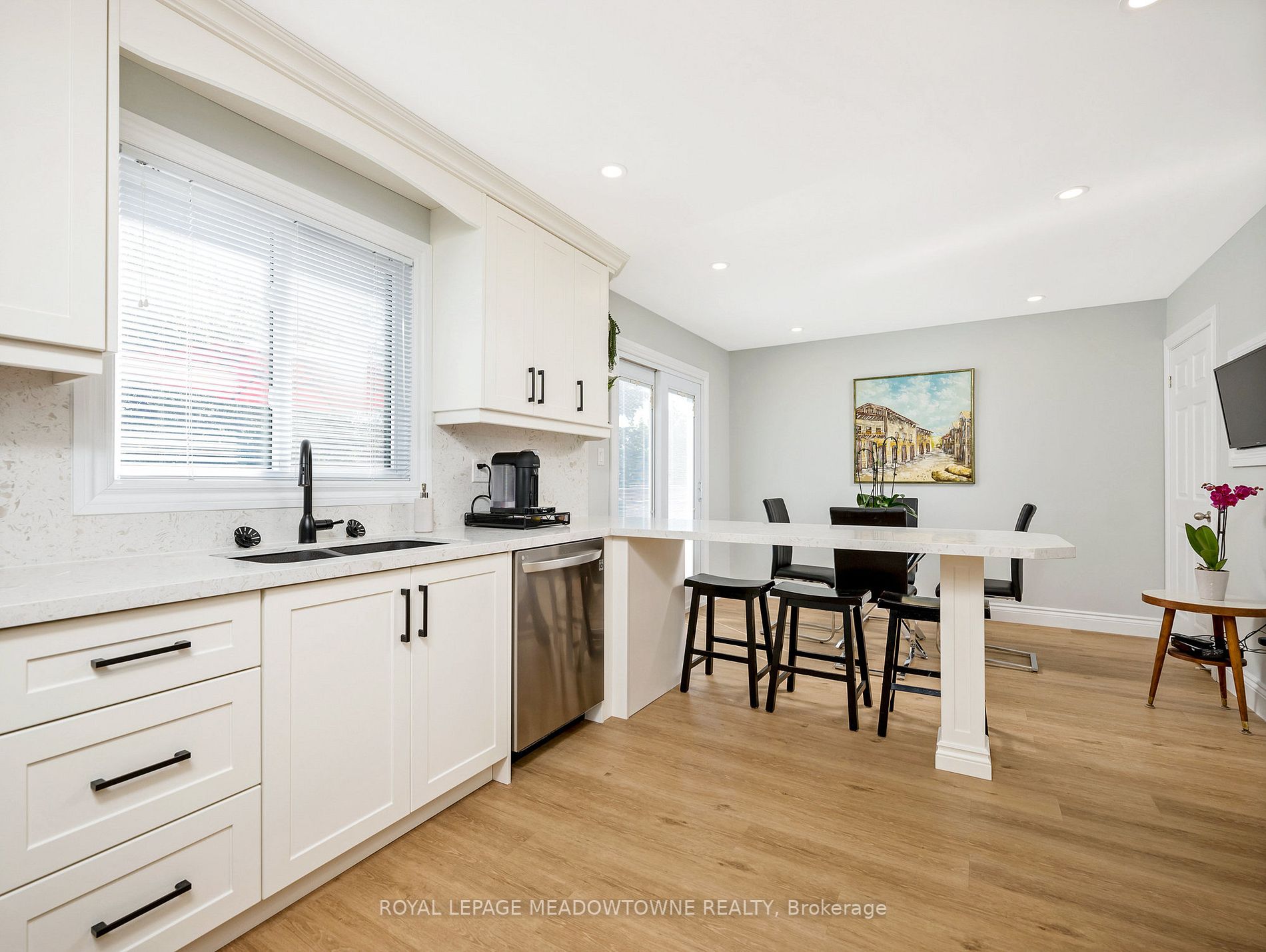 Listing W6013908 - Large Photo # 17
