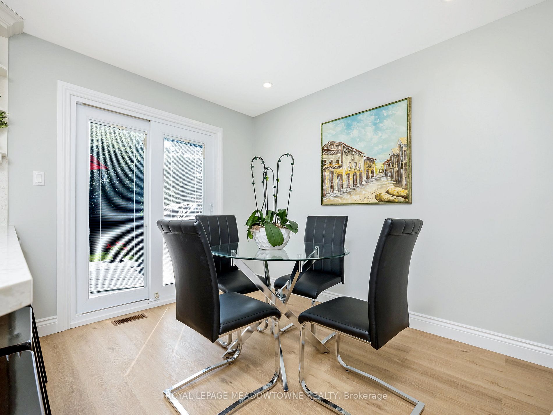Listing W6013908 - Large Photo # 18
