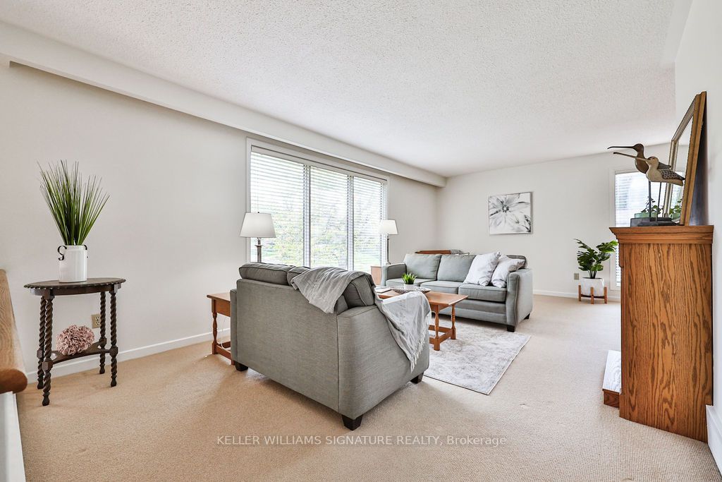Listing W6013976 - Large Photo # 8
