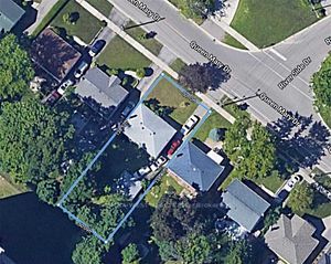 434 Queen Mary Dr