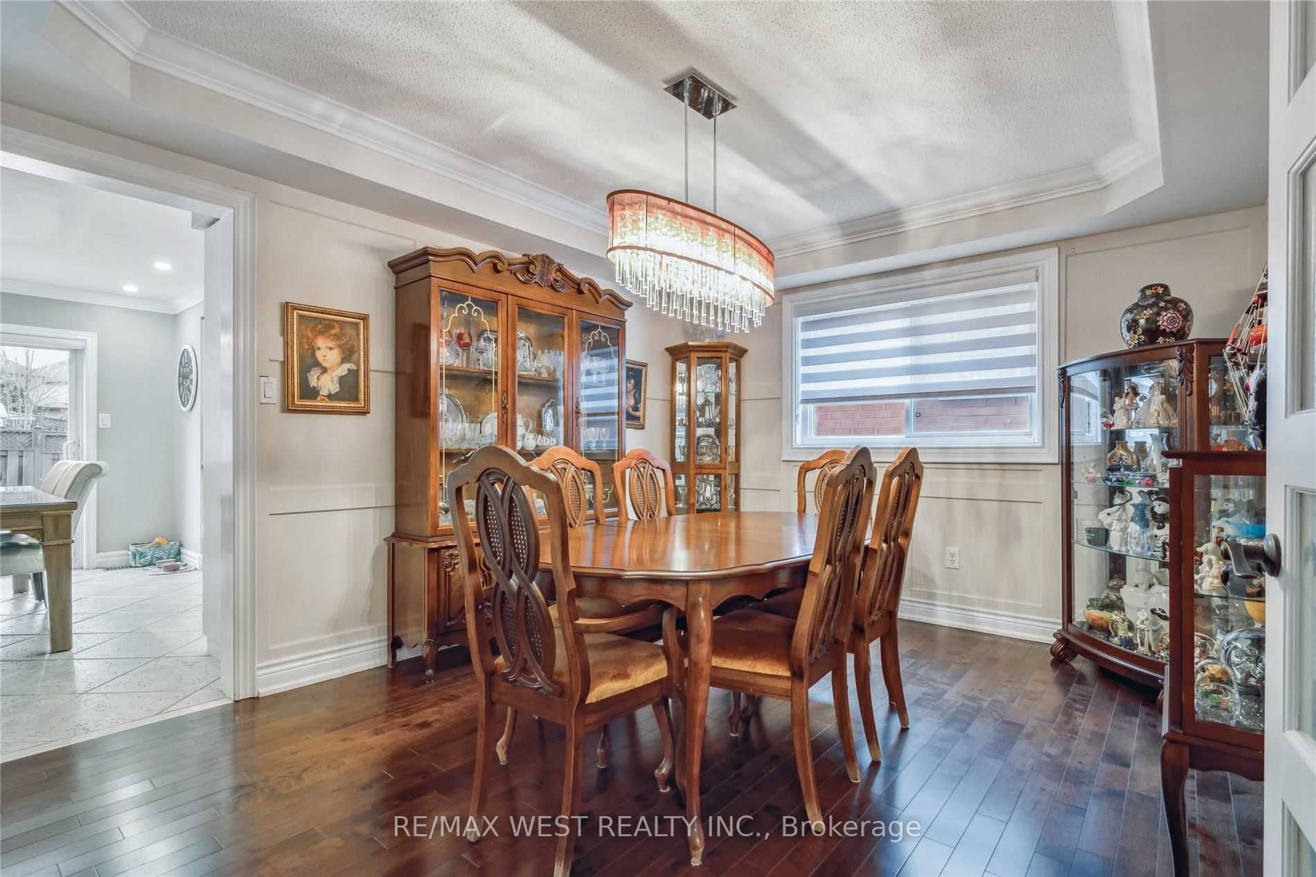 8 Ashbury Cres