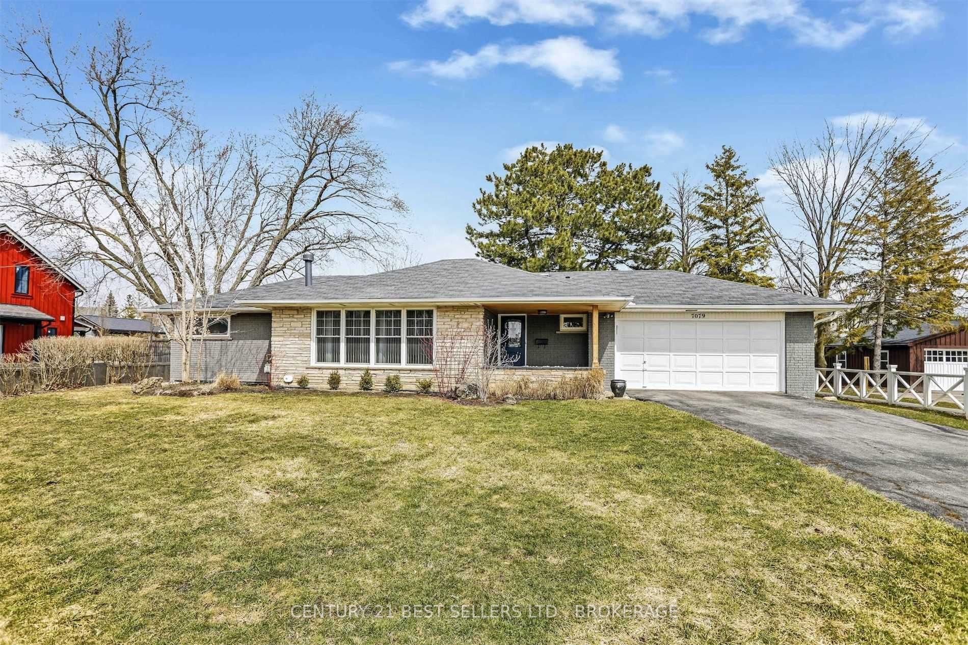 Listing W6014347 - Large Photo # 1