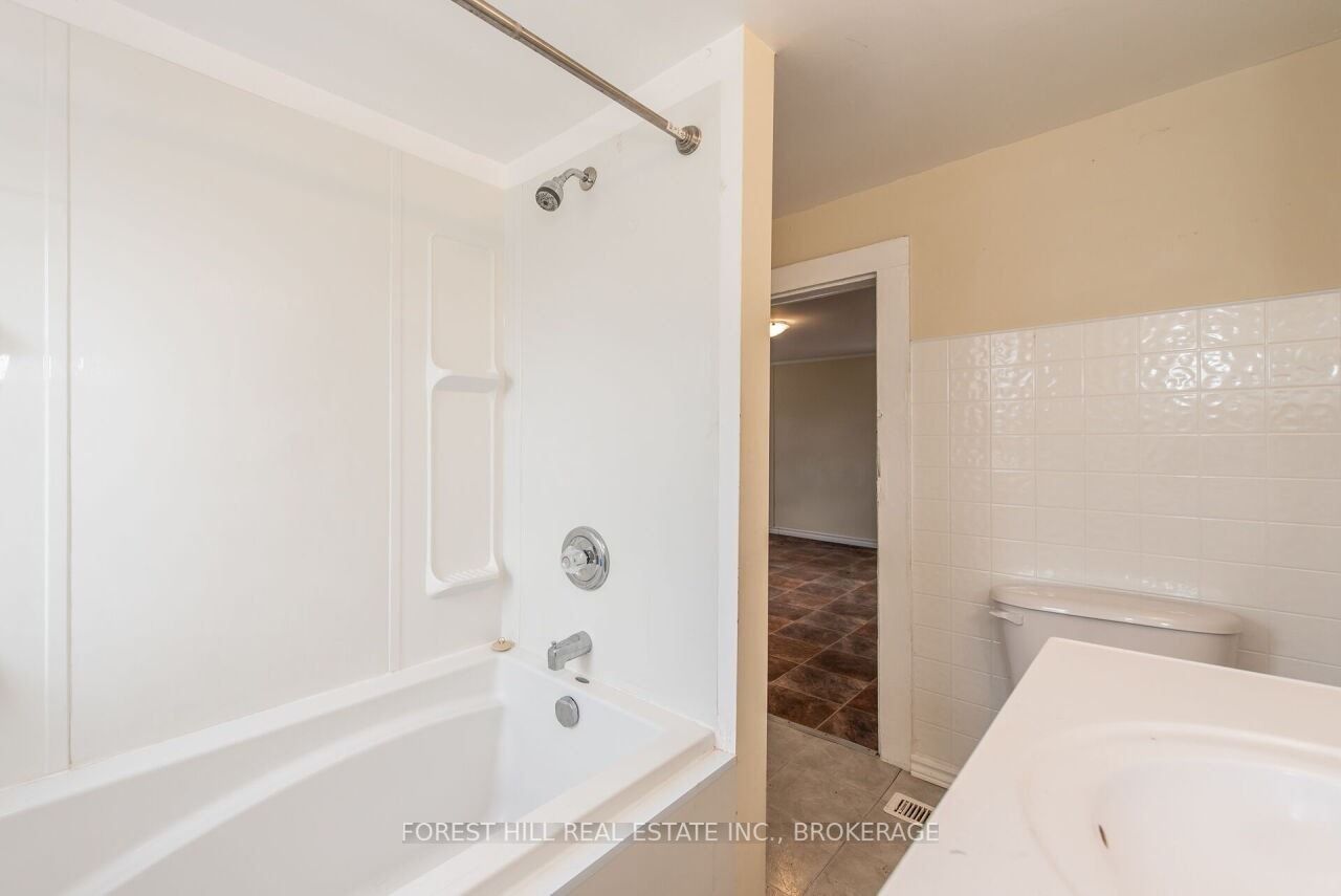 Listing W6015179 - Large Photo # 17
