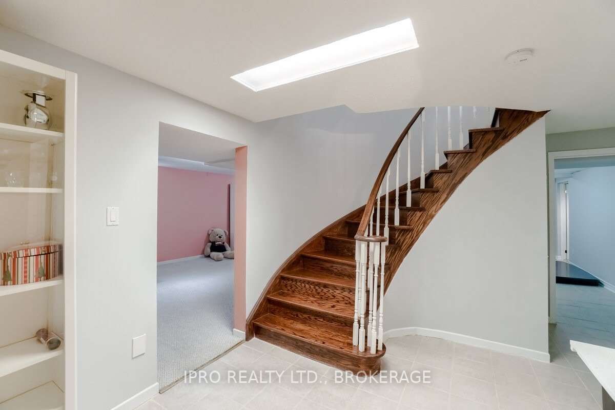 1236 Fleet Street