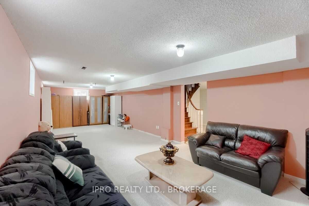 1236 Fleet Street