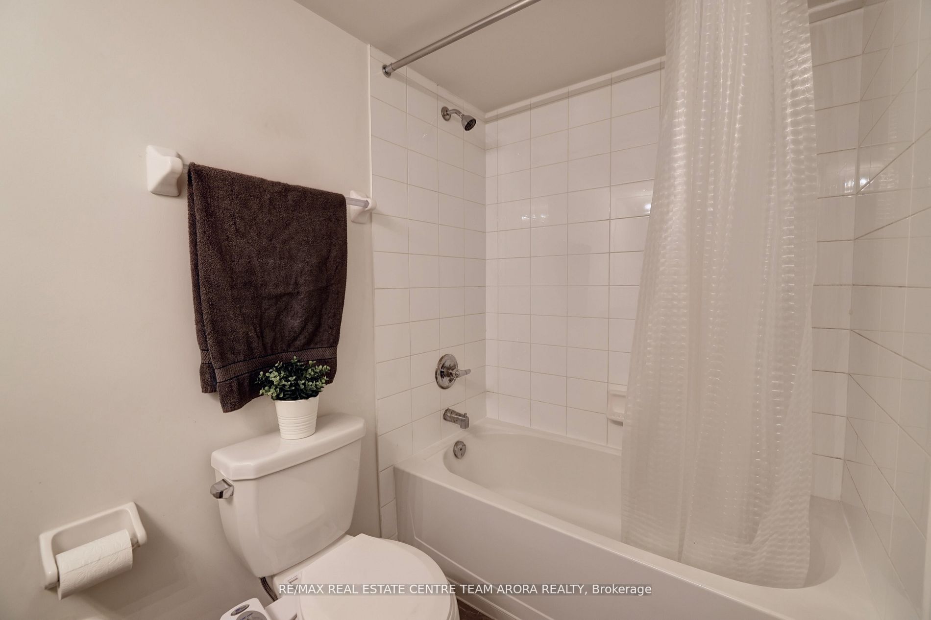 1 Beckenrose Crt, #109
