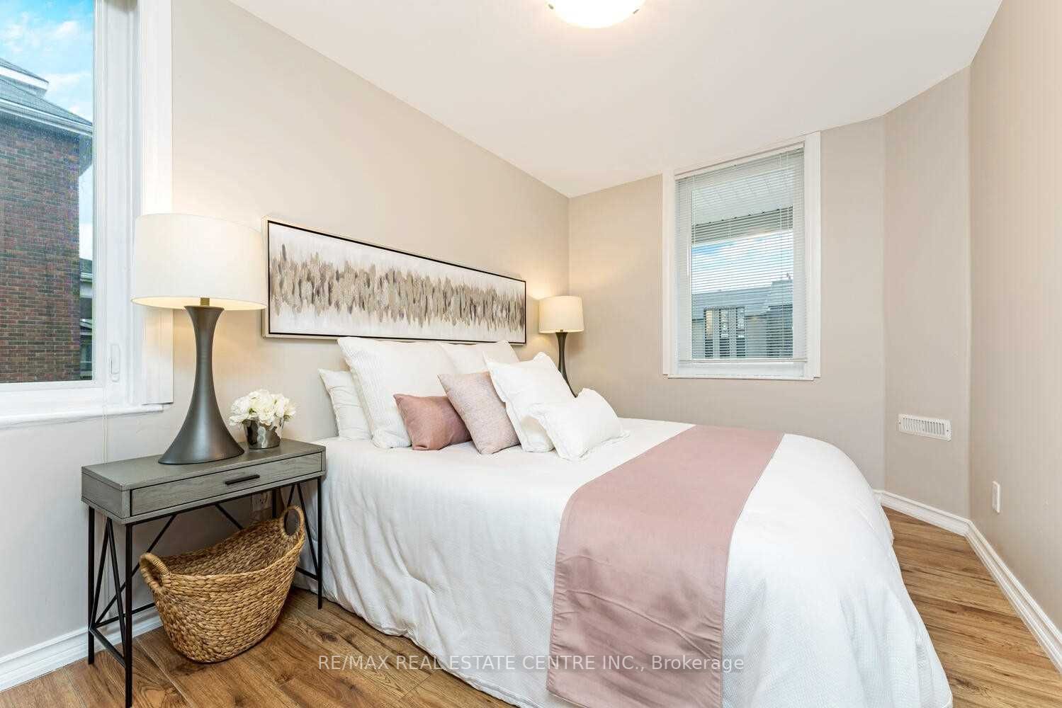 96 Mill Street E, #B
