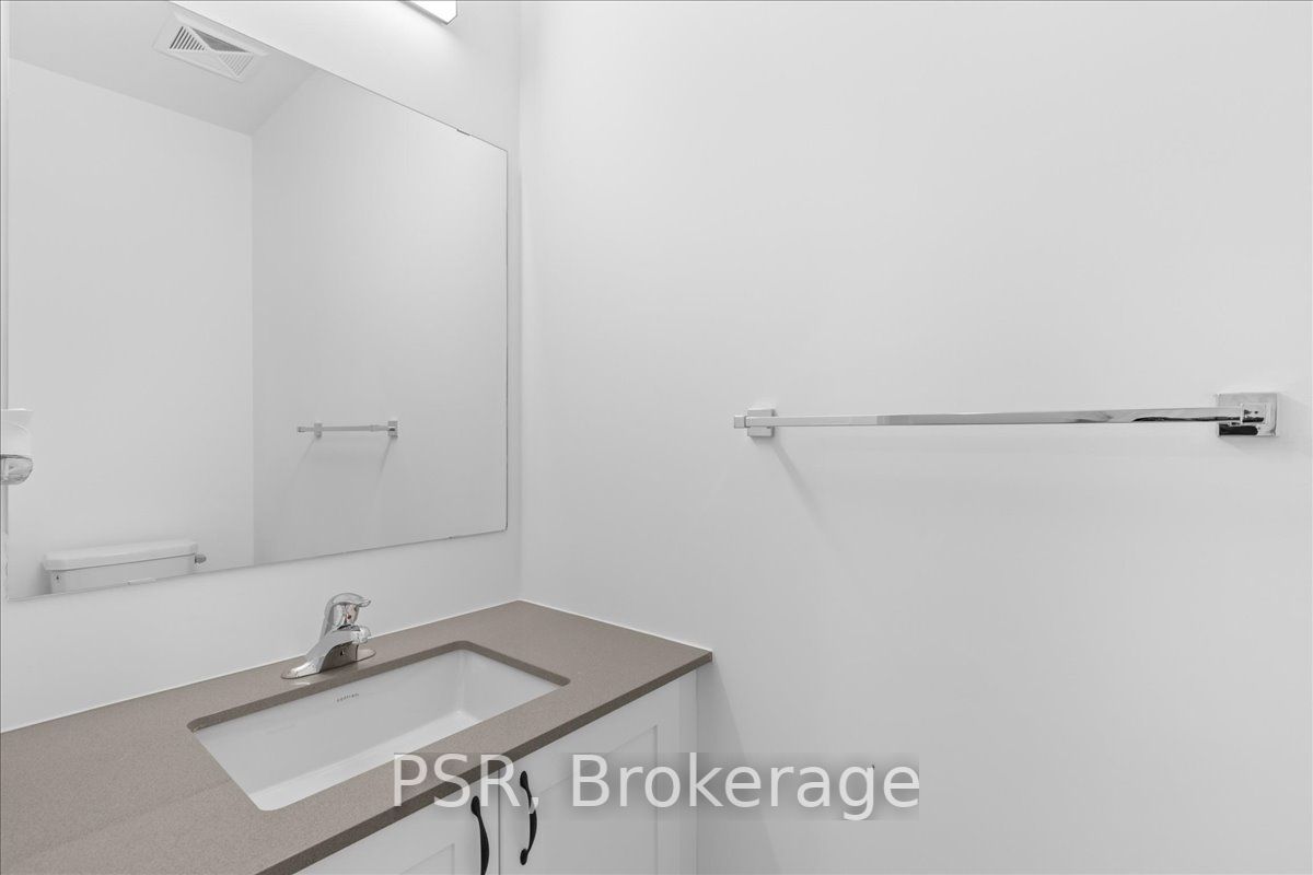 1063 Douglas Mccurdy Comm Circ, #208