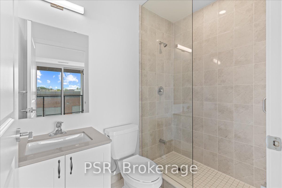 1063 Douglas Mccurdy Comm Circ, #208