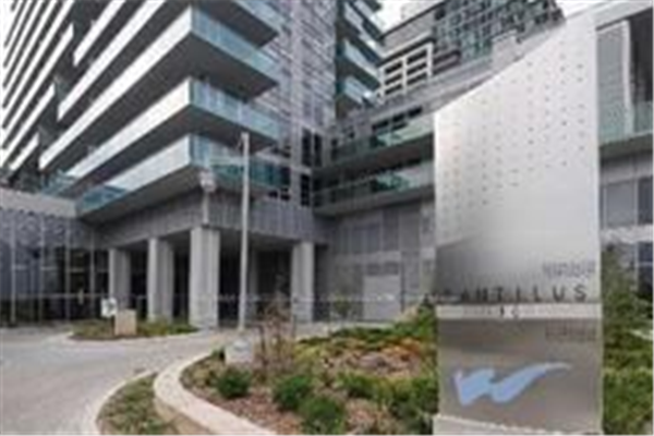 16 Brookers Lane S, Toronto