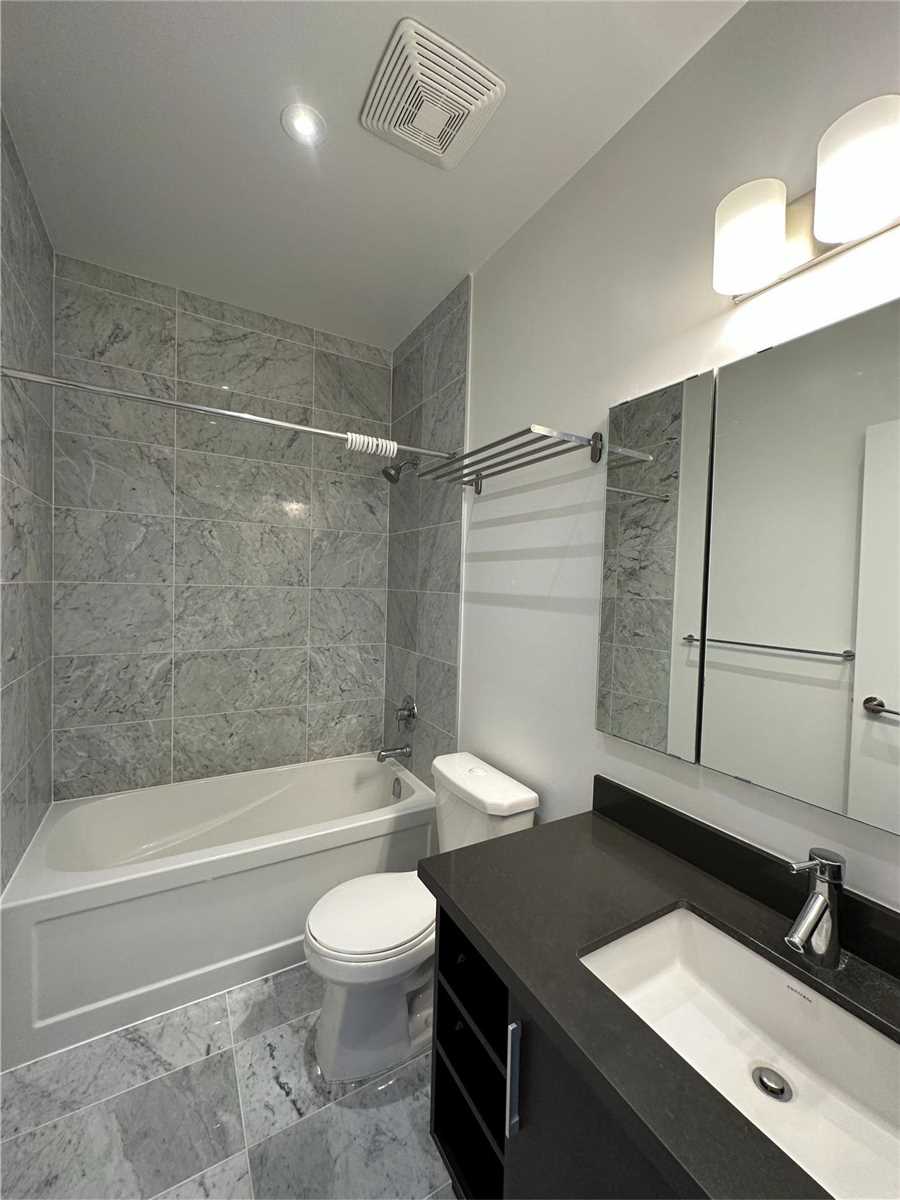 2200 Lake Shore Blvd W, #Ph02