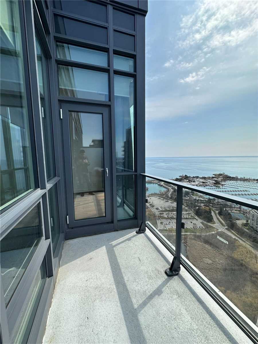 2200 Lake Shore Blvd W, #Ph02
