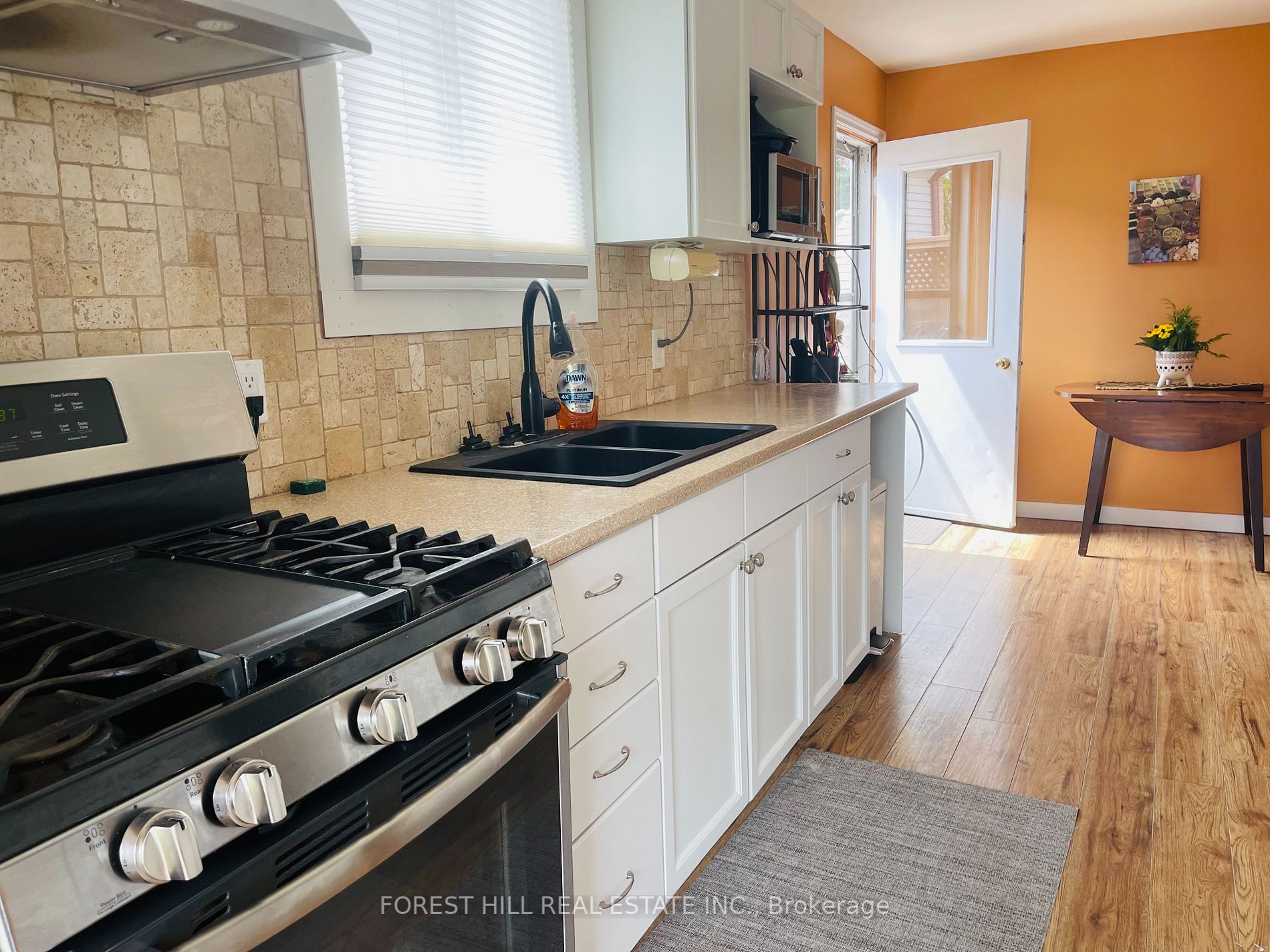Listing W6016076 - Large Photo # 2
