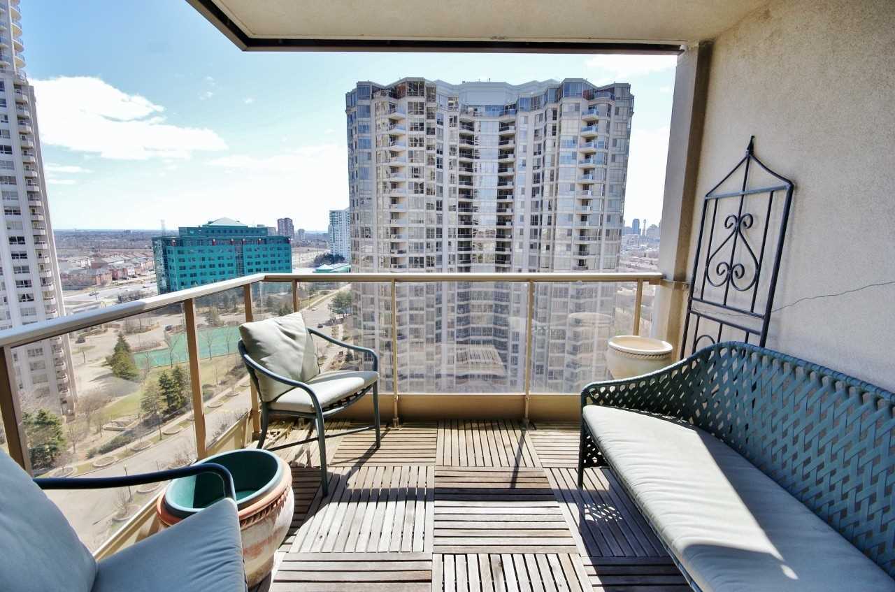 45 Kingsbridge Garden Circ, #1504