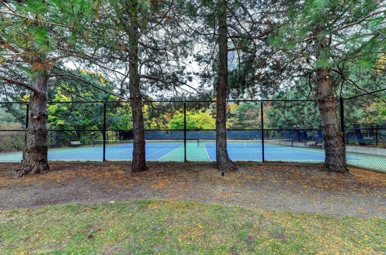 45 Kingsbridge Garden Circ, #1504