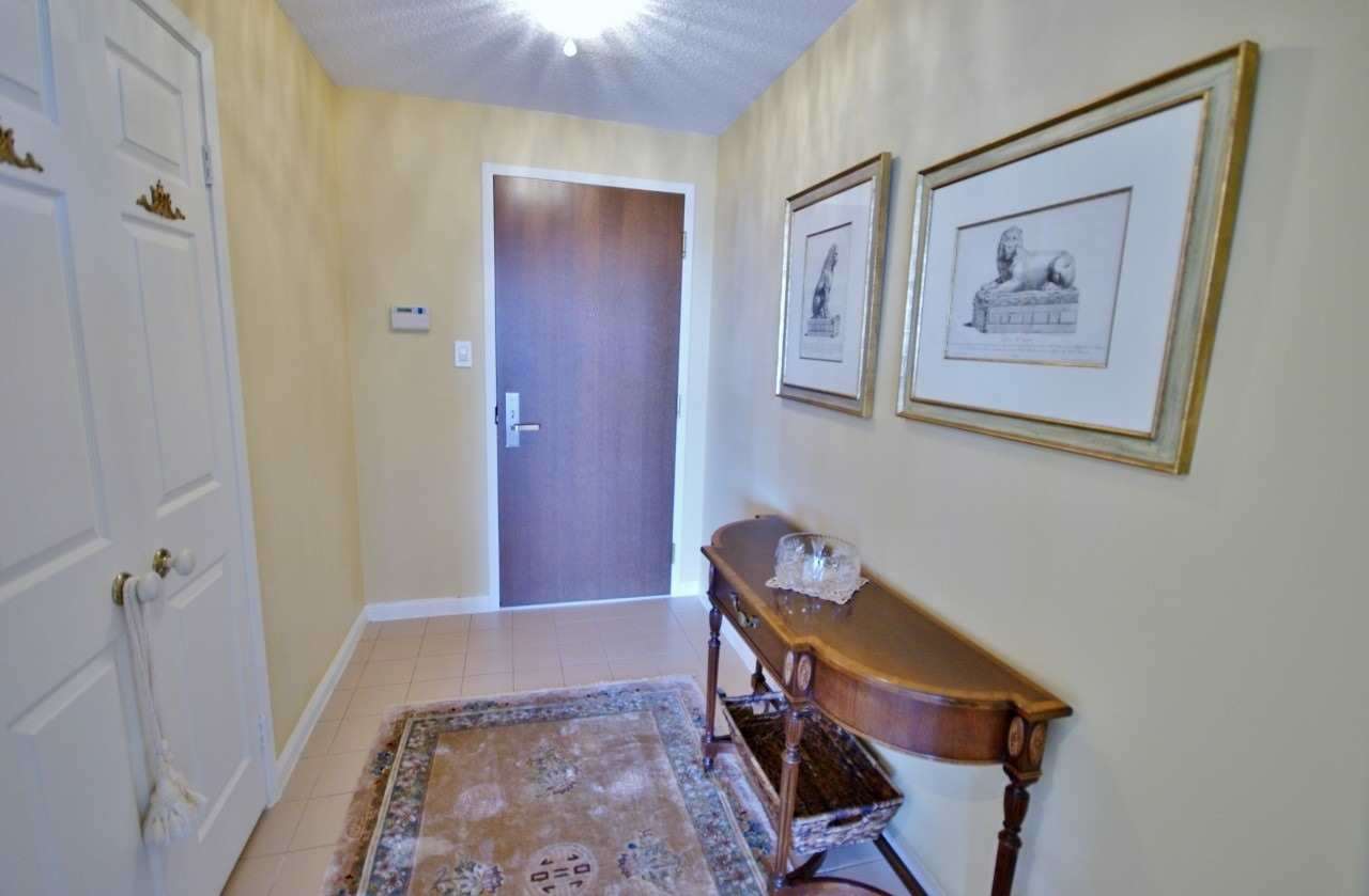 45 Kingsbridge Garden Circ, #1504