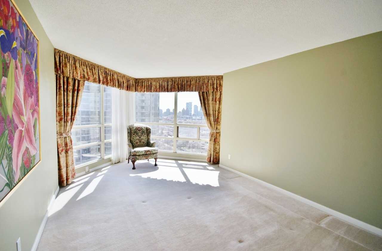 45 Kingsbridge Garden Circ, #1504