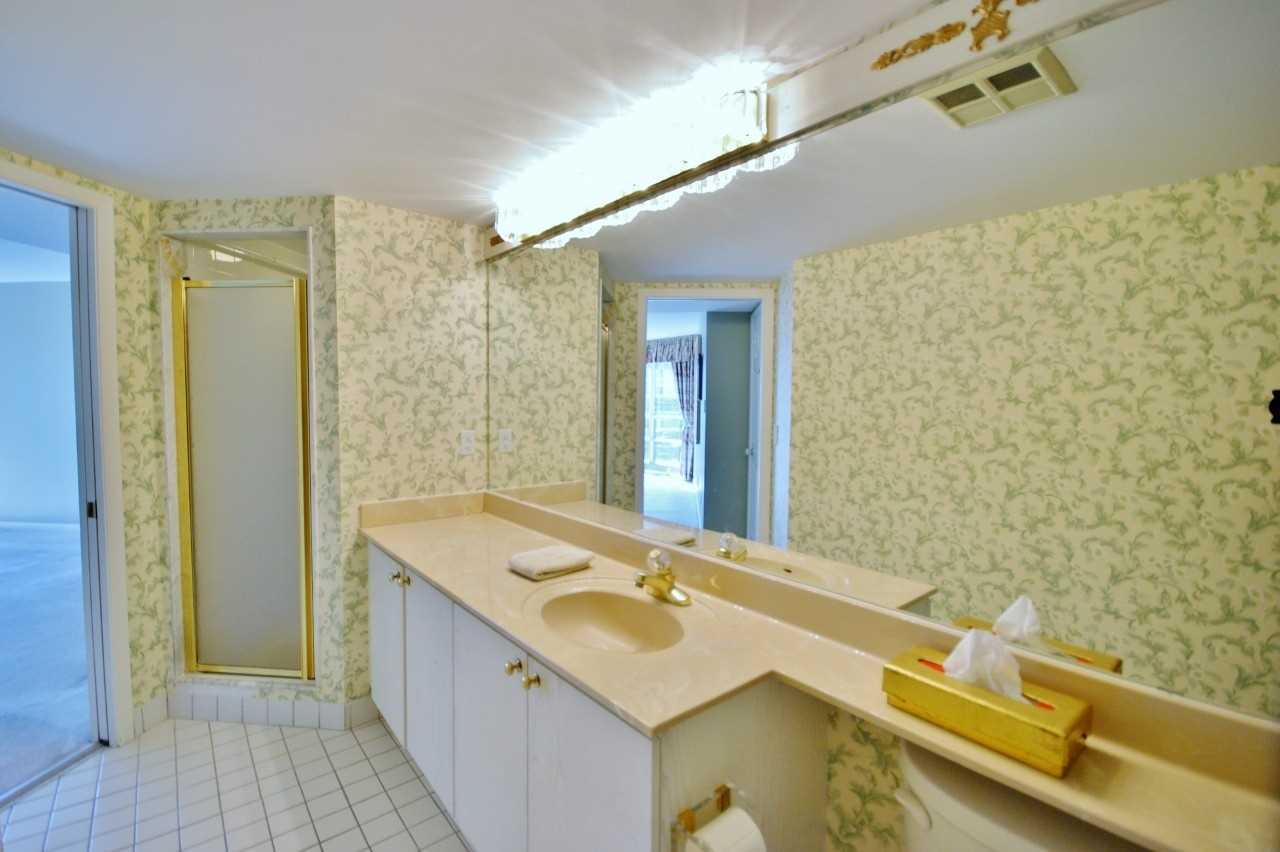 45 Kingsbridge Garden Circ, #1504