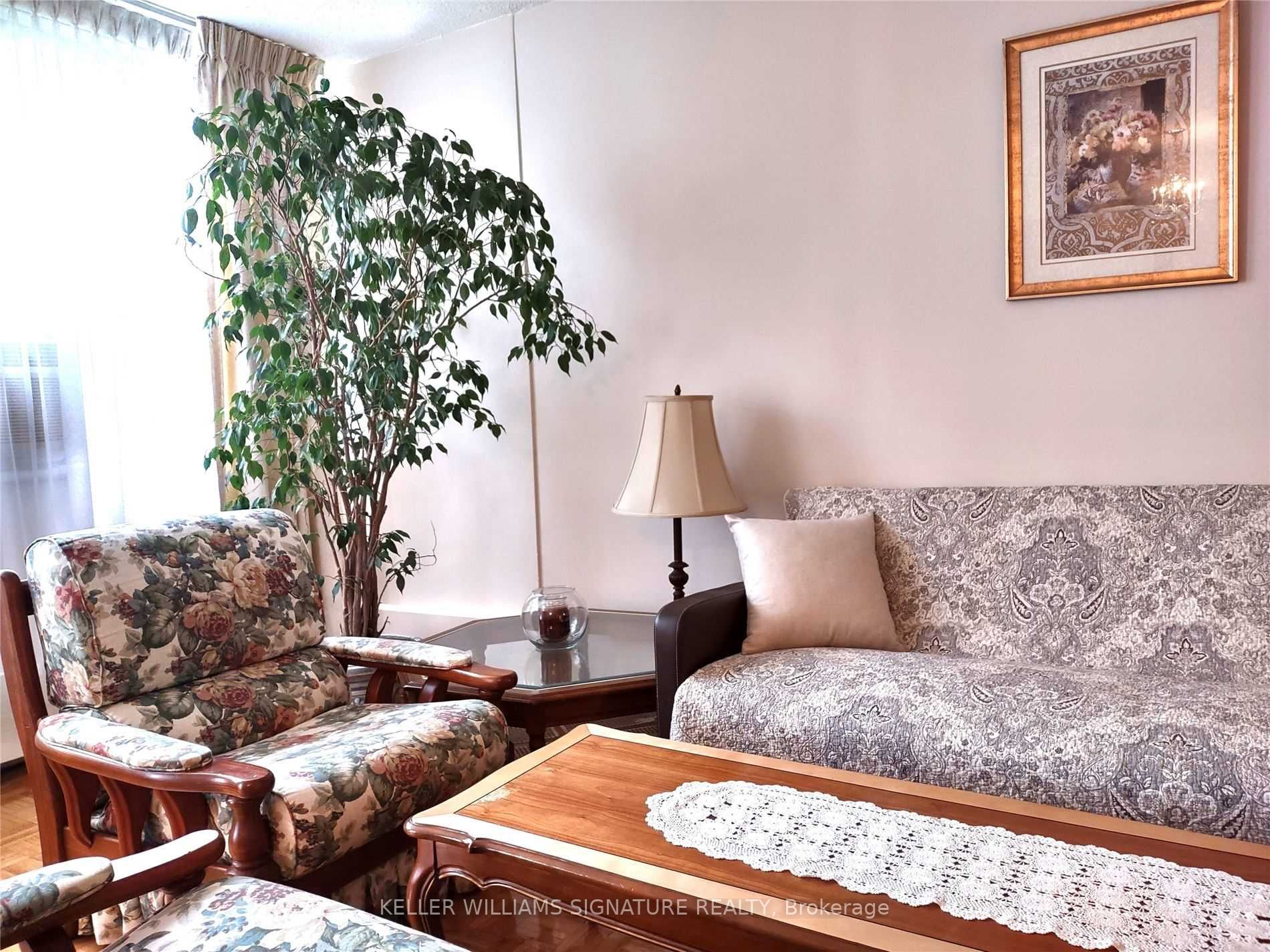 Listing W6016316 - Large Photo # 2