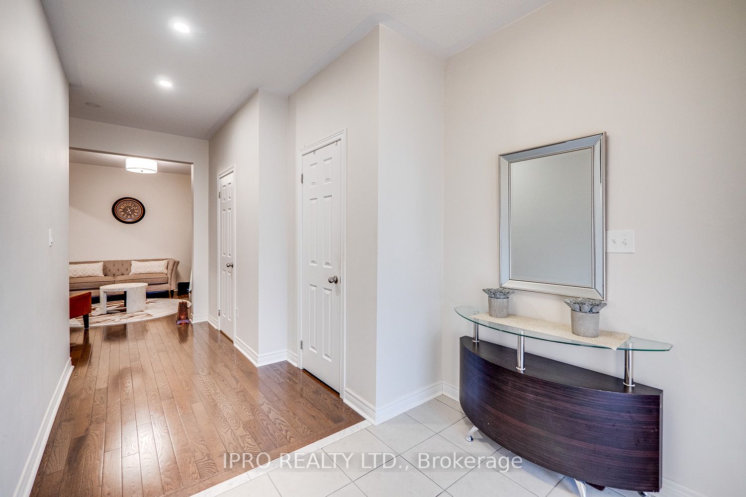Listing W6016448 - Large Photo # 2