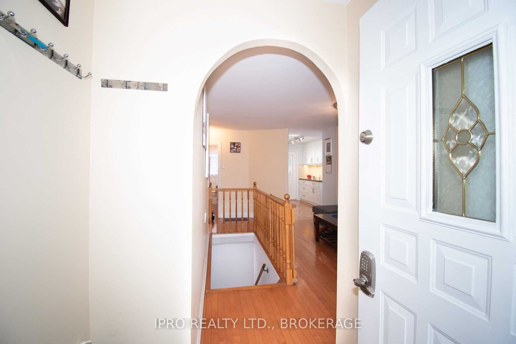 Listing W6016905 - Large Photo # 4