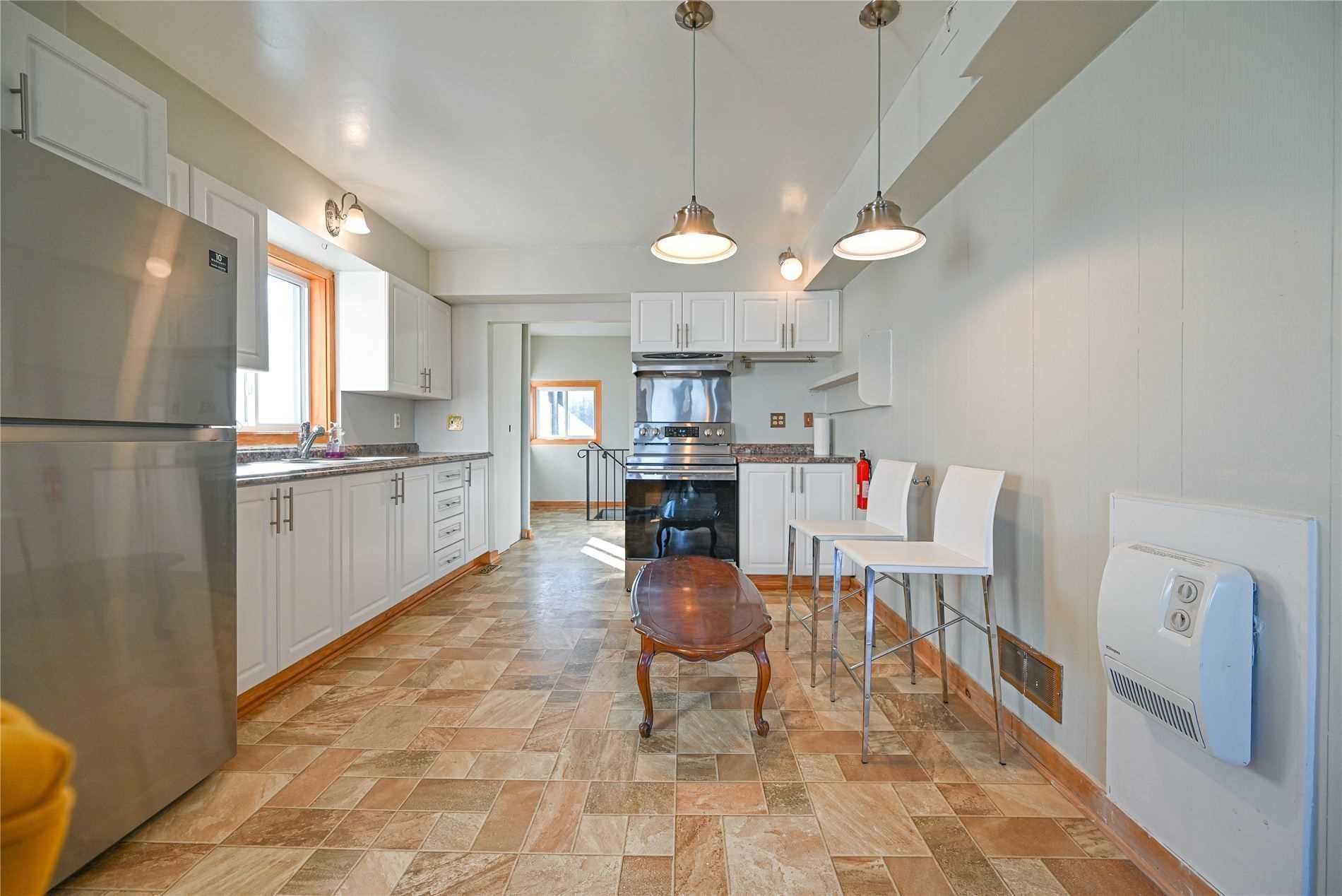 244 Main Street S