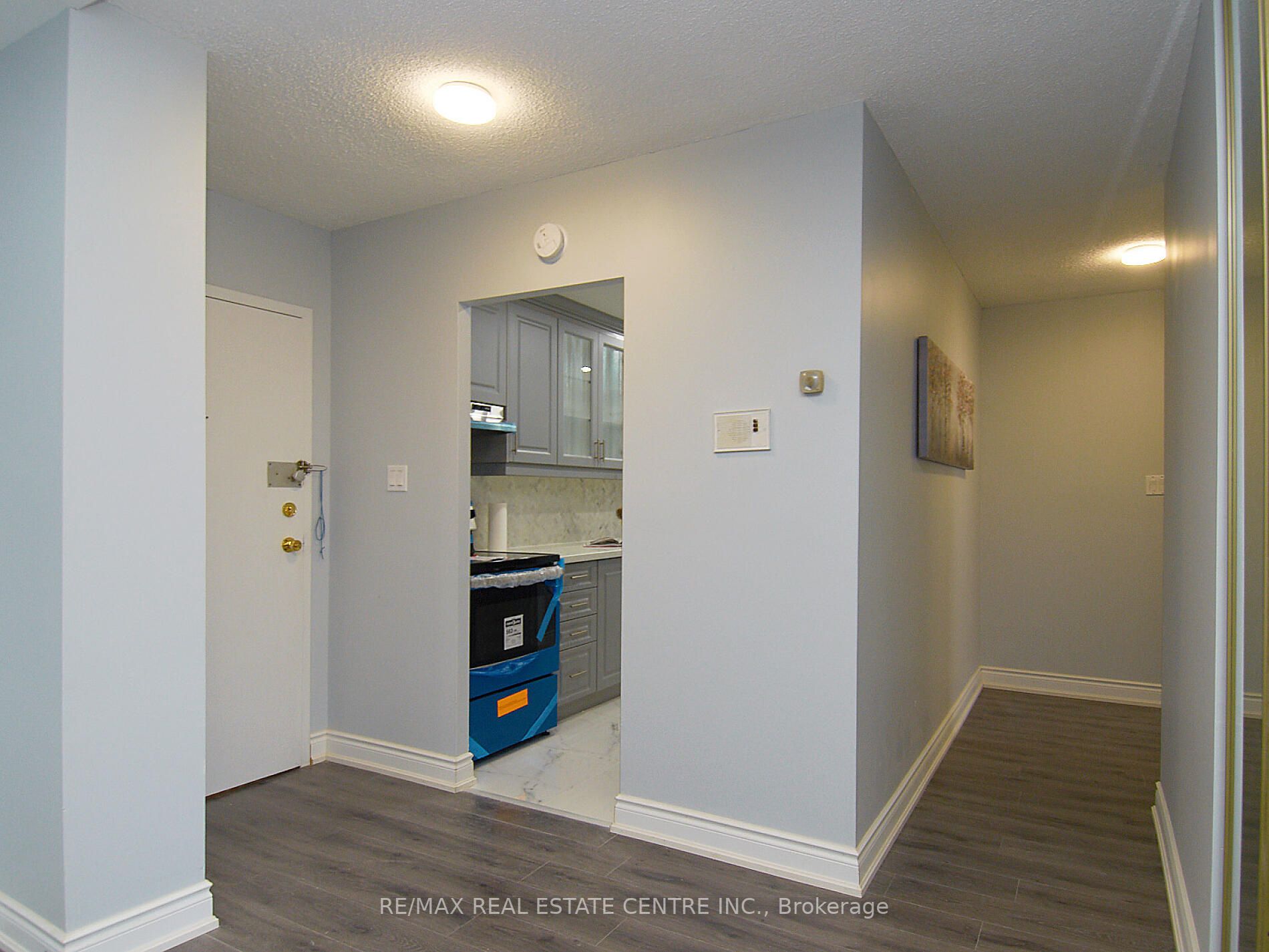 Listing W6016932 - Large Photo # 2
